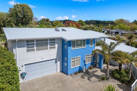 Photo of property in 4 Antipodes Lane, Whitby, Porirua, 5024
