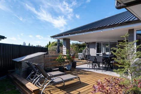 Photo of property in 12 Erlam Place, Matipo Heights, Rotorua, 3015