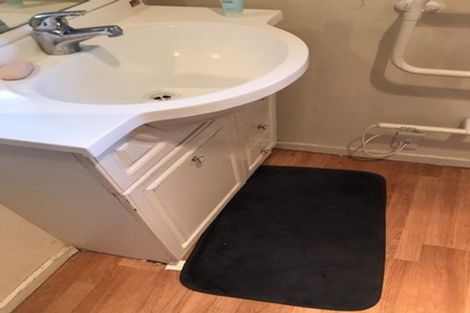 Photo of property in 6 Hyperion Drive, Randwick Park, Auckland, 2105