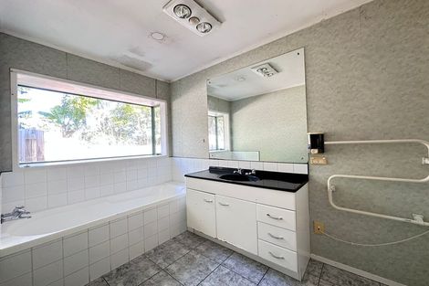 Photo of property in 14 Crail Court, Totara Heights, Auckland, 2105