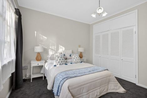 Photo of property in 16 Woodvale Grove, Fairfield, Lower Hutt, 5011