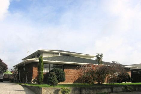 Photo of property in 9 Hanmer Place, Highbury, Palmerston North, 4412