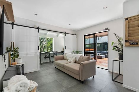 Photo of property in 865 Waikaretu Valley Road, Glen Murray, Tuakau, 2695