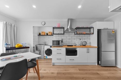 Photo of property in 54 Portman Road, Mount Wellington, Auckland, 1060