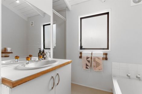 Photo of property in 6/60 Birkdale Road, Birkdale, Auckland, 0626