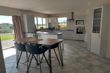 Photo of property in 327 Pine Valley Road, Dairy Flat, Silverdale, 0992