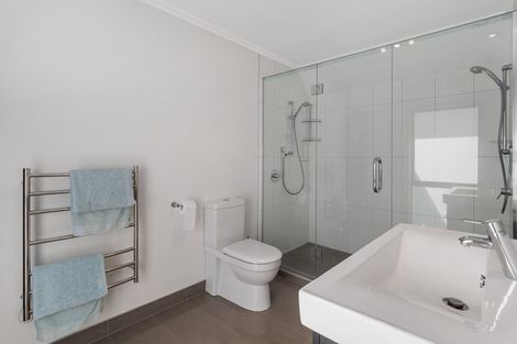 Photo of property in 369c Oceanbeach Road, Mount Maunganui, 3116