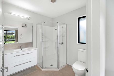 Photo of property in 51 Watkins Drive, Rangiora, 7400