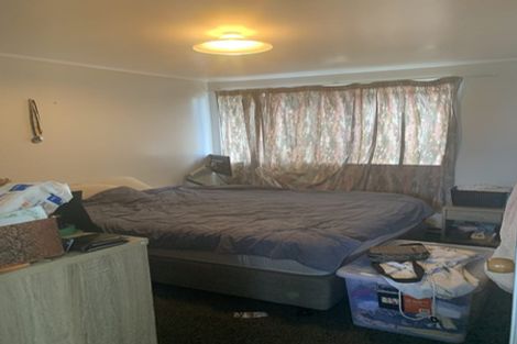 Photo of property in 2/4 Etherton Drive, Weymouth, Auckland, 2103