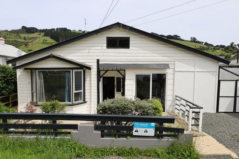 Photo of property in 12 Dickson Street, Macandrew Bay, Dunedin, 9014