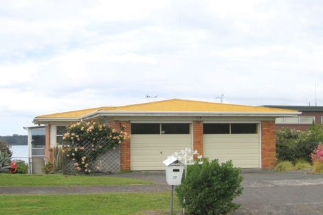 Photo of property in 17 Coppelia Avenue, Omokoroa, 3114