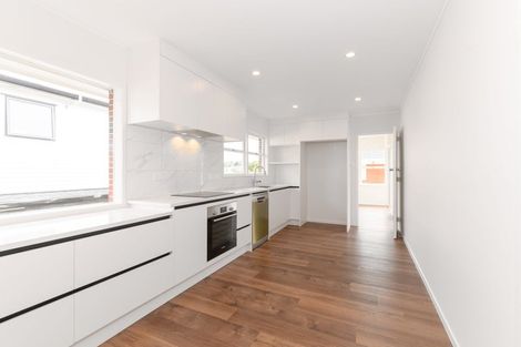 Photo of property in 8 Jeff Place, Howick, Auckland, 2014