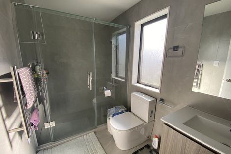 Photo of property in 4a Roby Street, Te Atatu Peninsula, Auckland, 0610