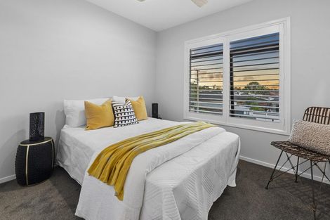 Photo of property in 4 Livingstone Street, Milford, Auckland, 0620
