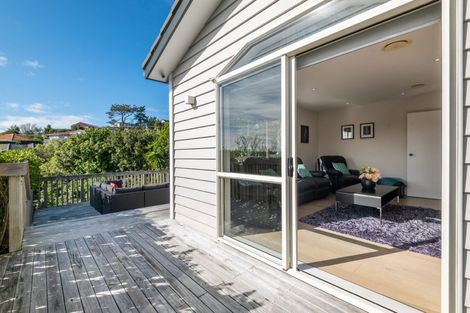 Photo of property in 7 Bushglen Court, Browns Bay, Auckland, 0630