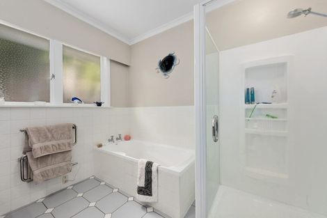 Photo of property in 74b Heretaunga Square, Silverstream, Upper Hutt, 5019