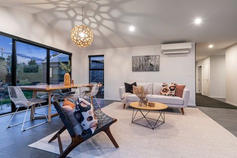 Photo of property in 4a Roland Road, Greenhithe, Auckland, 0632