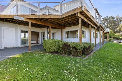 Photo of property in 34 Arahiwi Grove, Tirohanga, Lower Hutt, 5010