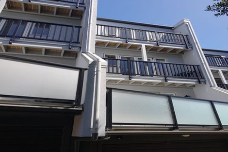 Photo of property in 10/43 Nairn Street, Mount Cook, Wellington, 6011