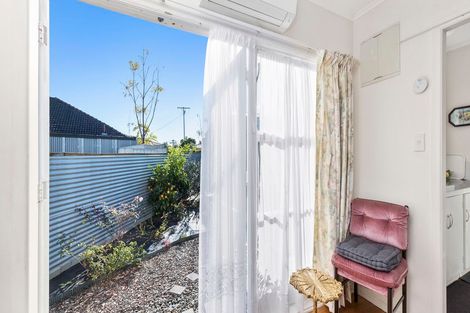 Photo of property in 2/41 Turret Road, Tauranga South, Tauranga, 3112