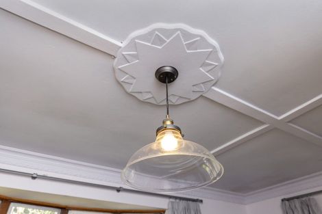 Photo of property in 5 Golf Road, Paraparaumu Beach, Paraparaumu, 5032