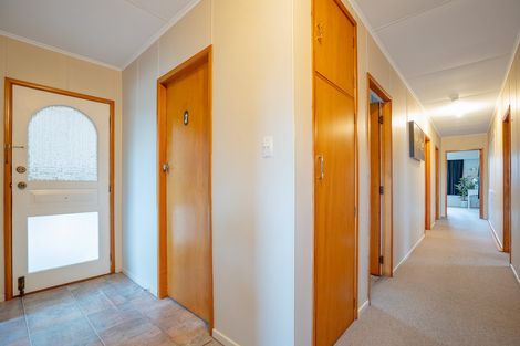 Photo of property in 404 High Street South, Carterton, 5713