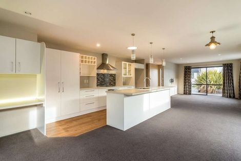 Photo of property in 9 Vittoria Lane, Pegasus, 7612