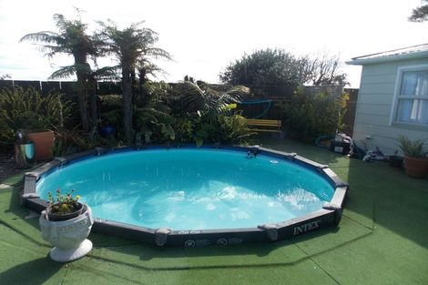 Photo of property in 45 Sutherland Crescent, Westbrook, Palmerston North, 4412