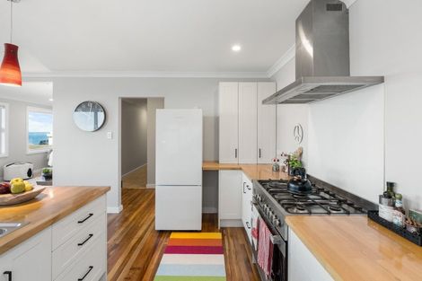Photo of property in 51 High Street, Island Bay, Wellington, 6023