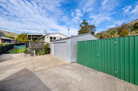 Photo of property in 1 Brownlee Close, Havelock, 7100