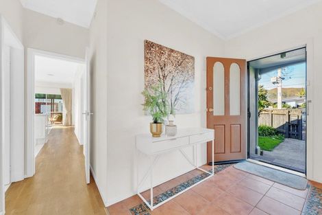 Photo of property in 9 Witako Street, Epuni, Lower Hutt, 5011