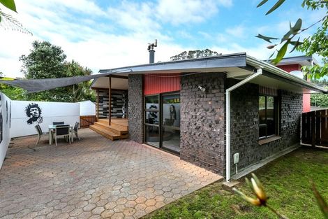 Photo of property in 7 Lombardy Place, Whalers Gate, New Plymouth, 4310