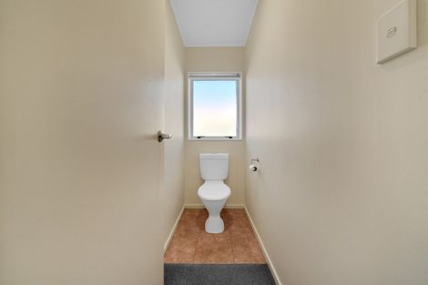 Photo of property in 1/15 Tolben Place, Golflands, Auckland, 2013