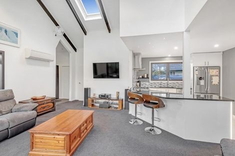 Photo of property in 5 Waddell Lane, Avondale, Christchurch, 8061