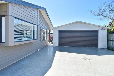 Photo of property in 3a Lindis Lane, New Brighton, Christchurch, 8083