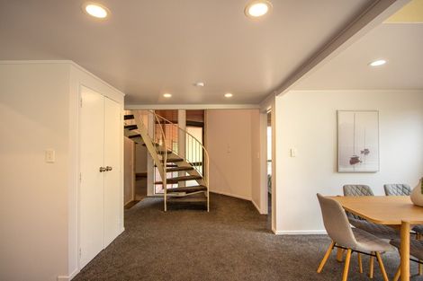 Photo of property in 4 Libra Place, Kawaha Point, Rotorua, 3010