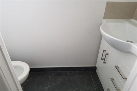 Photo of property in 10 Mcclintock Road, Massey, Auckland, 0614