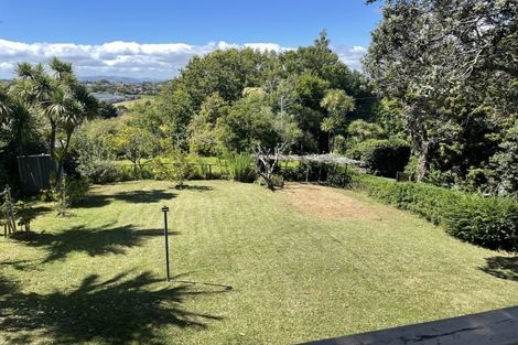Photo of property in 2/42 Minerva Terrace, Cockle Bay, Auckland, 2014