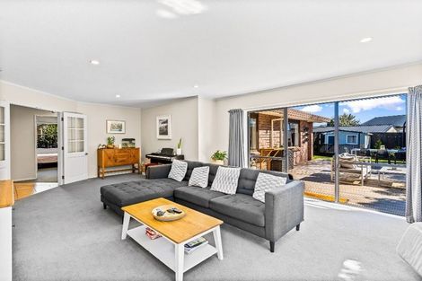 Photo of property in 31 Hadleigh Court, Paraparaumu, 5032
