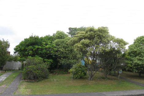 Photo of property in 13 Saffron Street, Birkdale, Auckland, 0626