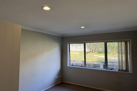 Photo of property in 29 Toledo Avenue, Henderson, Auckland, 0612
