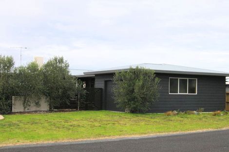 Photo of property in 15 Jane Gifford Place, Omaha, 0986