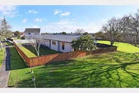 Photo of property in 4 Derrimore Heights, Clover Park, Auckland, 2019