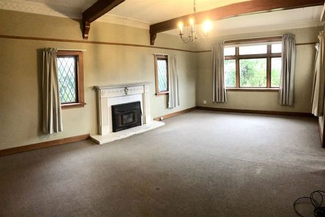 Photo of property in 1 Edward Street, Dannevirke, 4930