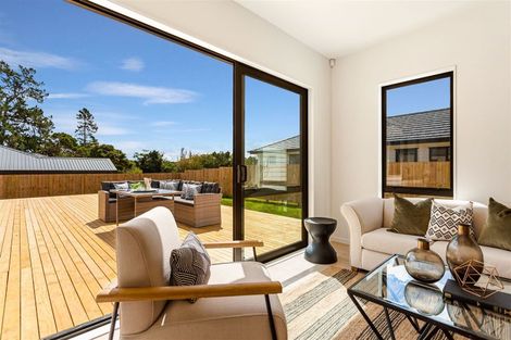 Photo of property in 10 Cutfield Lane, Kumeu, 0810