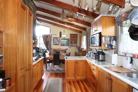 Photo of property in 40 Bond Street, Marton, 4710