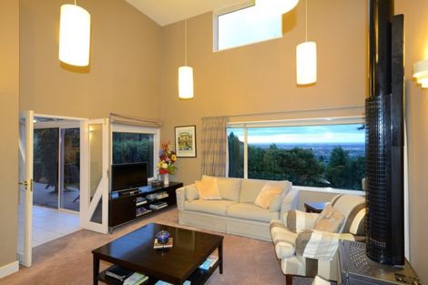 Photo of property in 2 Derrynane Lane, Cashmere, Christchurch, 8022