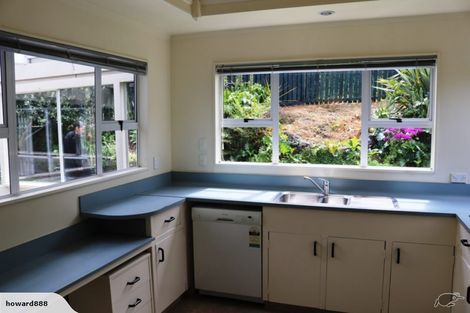 Photo of property in 36 Parkes Avenue, Saint Johns Hill, Whanganui, 4501