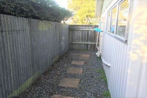 Photo of property in 18 Howard Road, Taradale, Napier, 4112