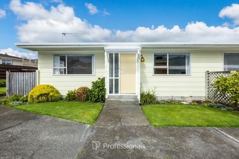 Photo of property in 28b Roband Crescent, Brown Owl, Upper Hutt, 5018